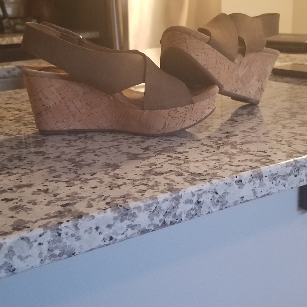 Clarks artisan suede leather sandals